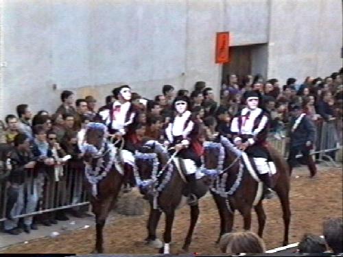 sartiglia_oristano26.jpg 35.6K
